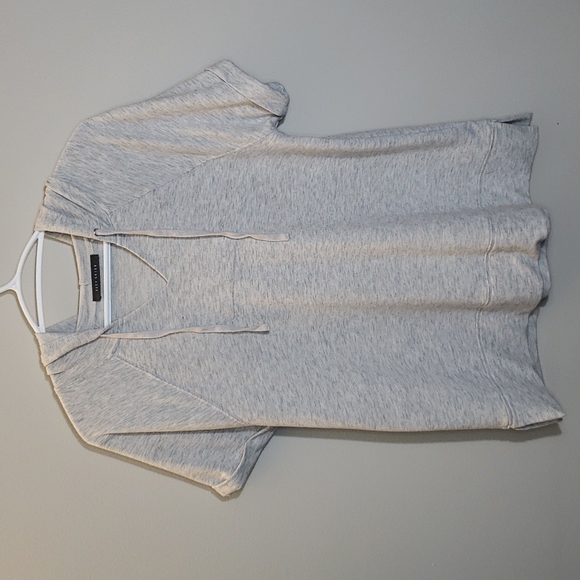 Suzy Shier Hooded Top - Picture 2 of 9